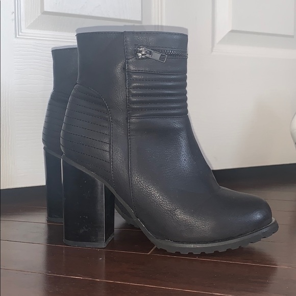 Shoes - Black Leather Booties